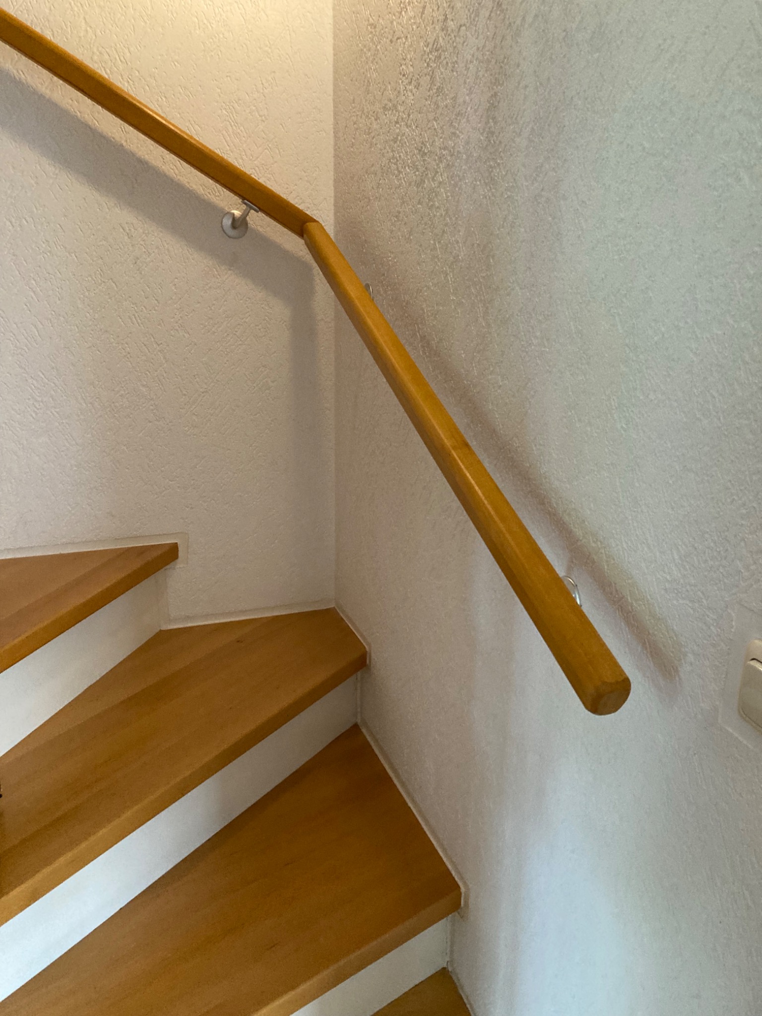 Treppenhandlauf aus Massivholz